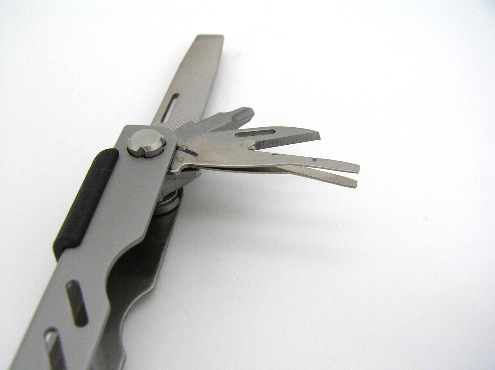 Gerber Fisherman MP400 Multi Tool w/ Sheath & Original Box Excellent Condition!