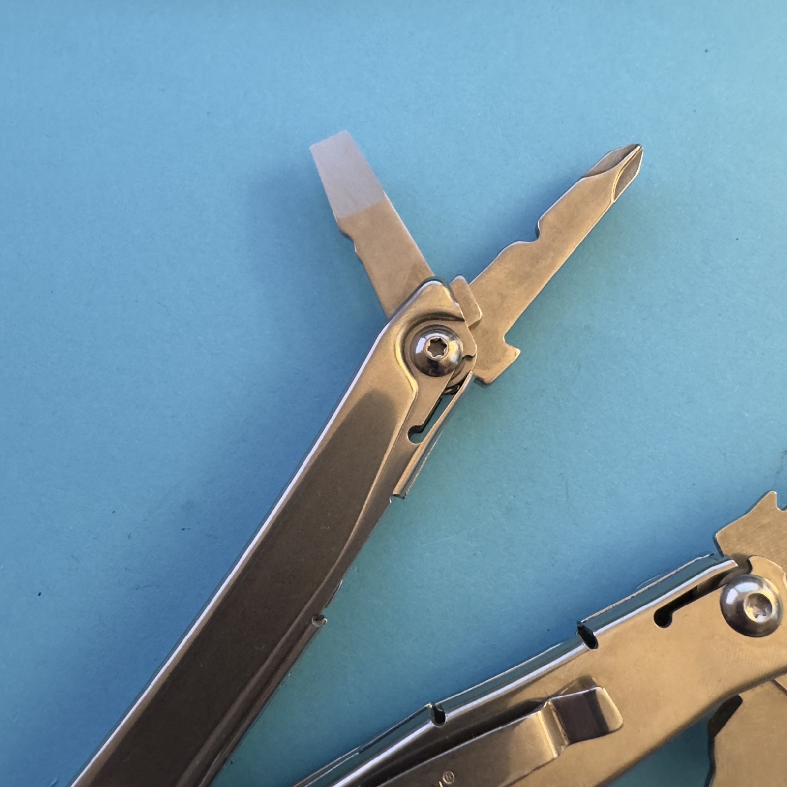 Leatherman Rev Plier Multi-Tool Pocket Clip Knife Stainless EDC #900