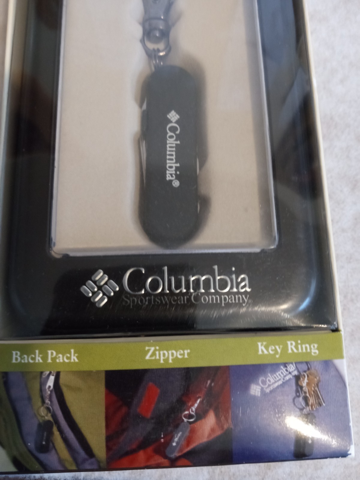 Columbia Multi-Function Pocket Tool- Knife – Scissors – LED Flash-Light NEW – 6
