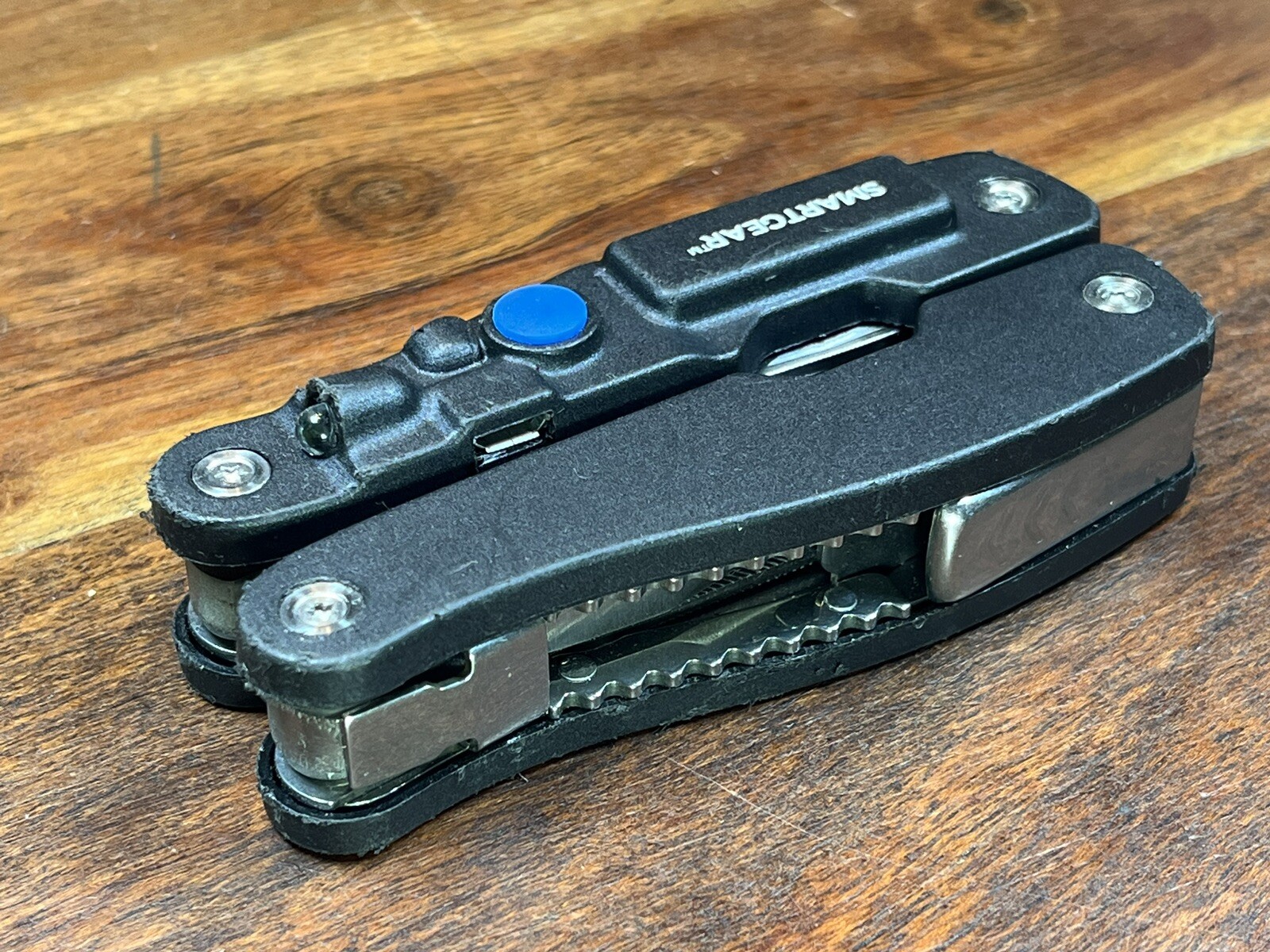 SmartGear USB Rechargeable Flashlight Multitool + Nylon Sheath