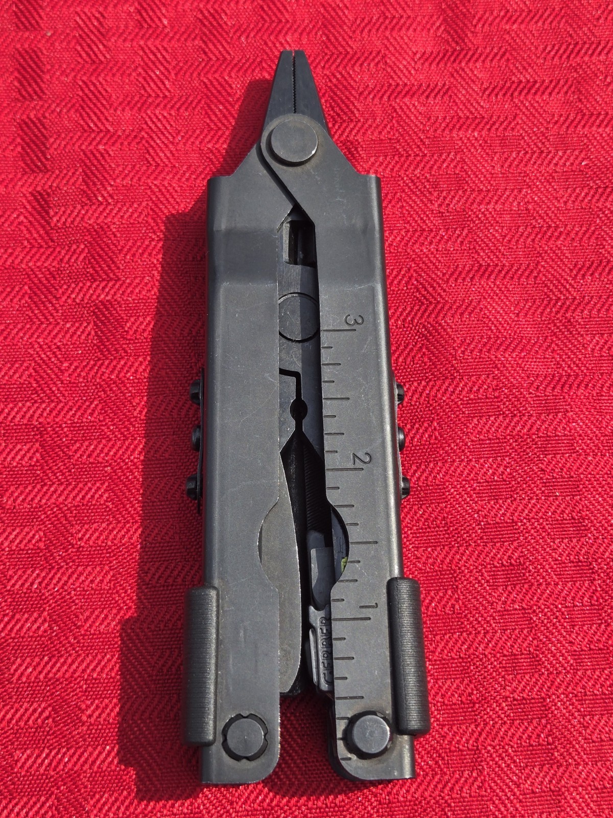 GERBER DET Needle Nose Multi-Plier MP600 Black w/RemGrit Explosive Punch Crimper