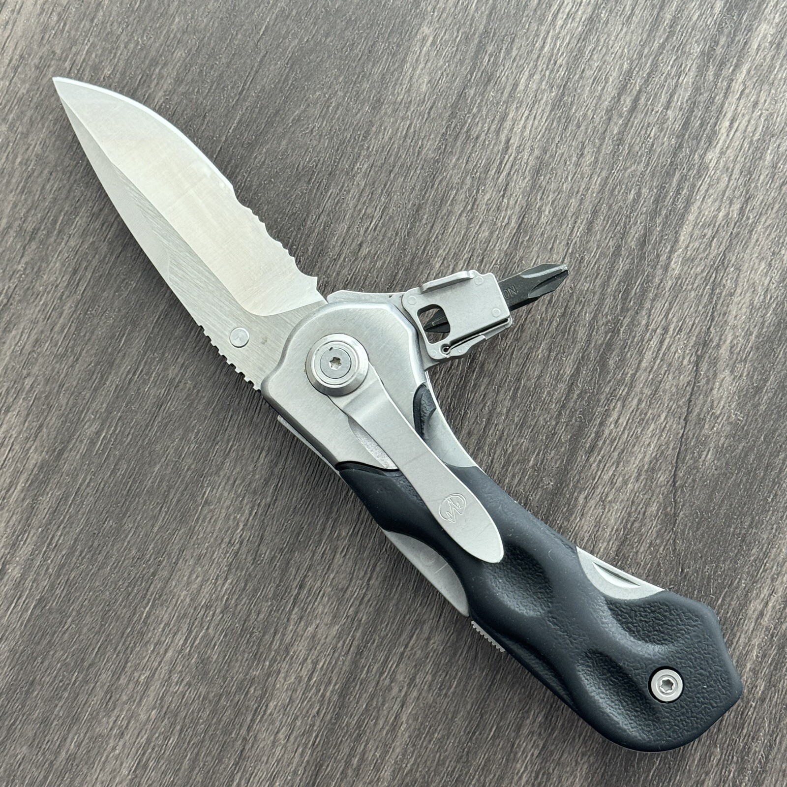 Leatherman K503X Multitool (Similar to K500X K502X K-Series). Combo 154CM Blade