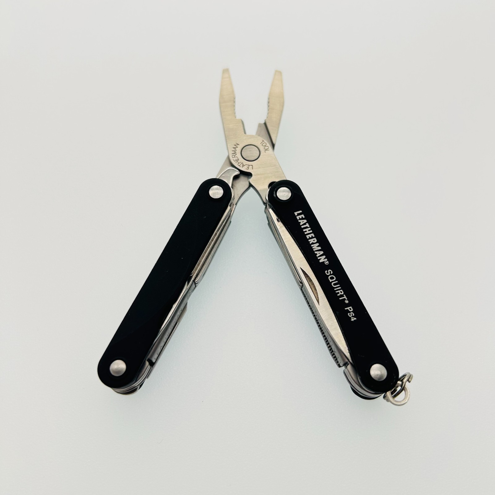 Leatherman Squirt PS4 BLACK – 8-in-1 Keychain Multi-Tool Discontinued (CODE23)