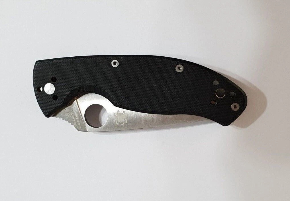 🔥 Spyderco Tenacious Stainless Knife G10 8Cr10MoV + 1 Leatherman Squirt S4
