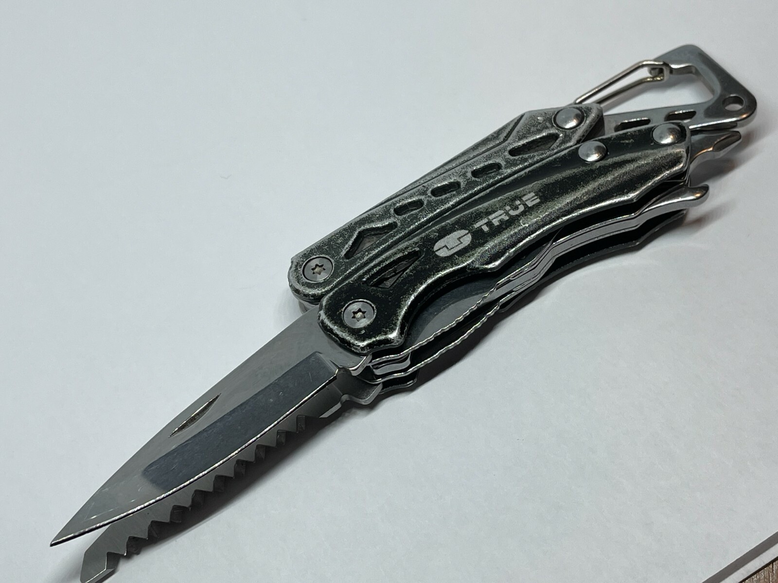 True Utility Seven Multi-Tool 7 in 1 Compact Pocket Knife Quick Release Clip