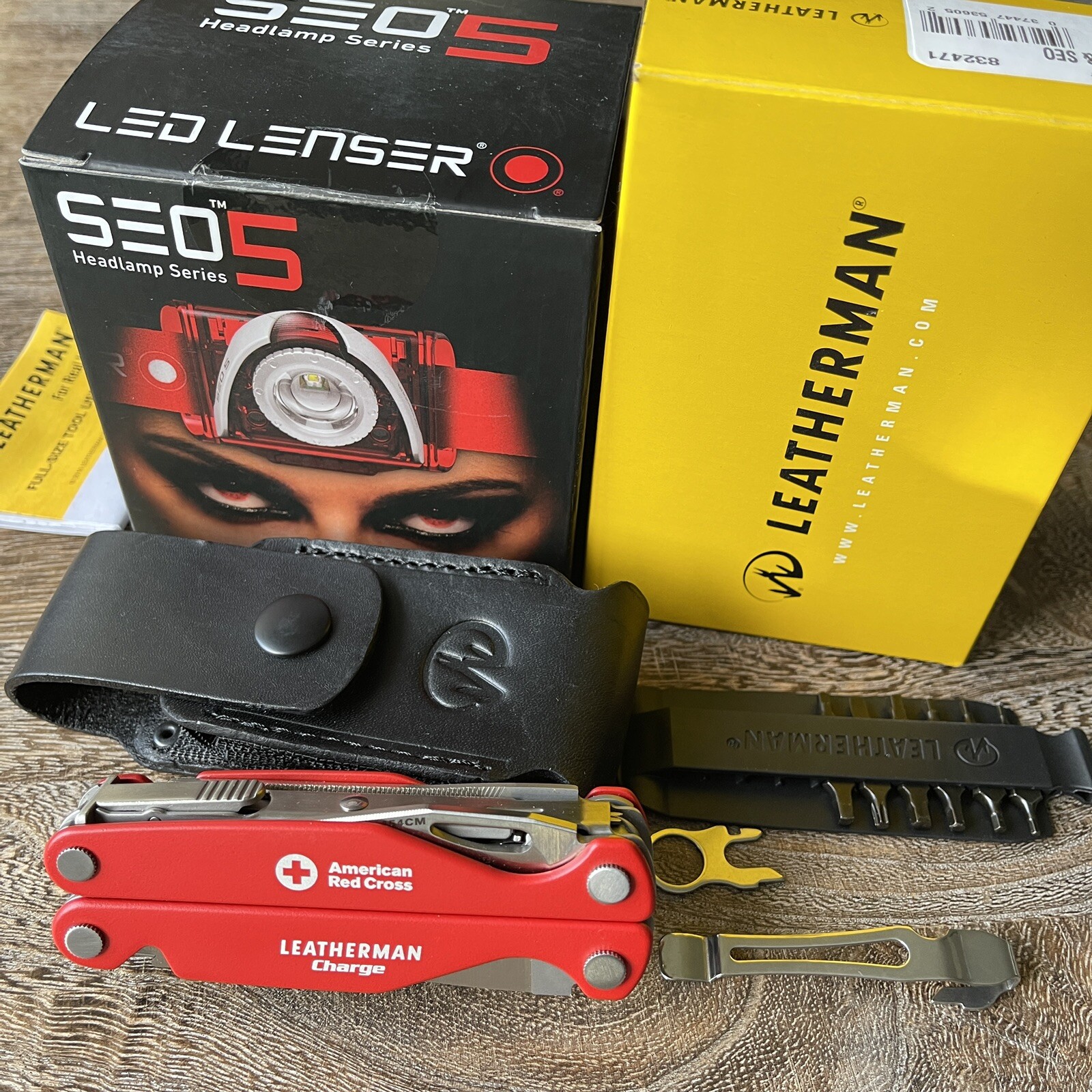 Collectible Limited Edition Set: Leatherman Charge American Red Cross multi tool