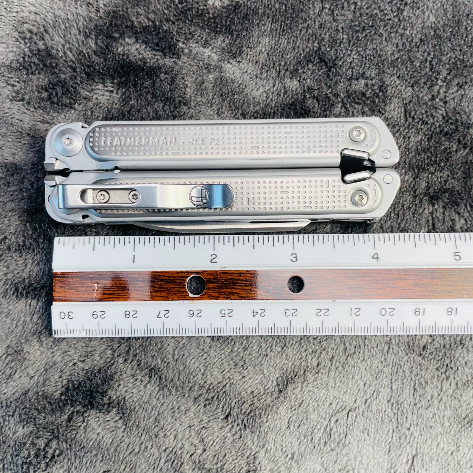 Leatherman Free P2 Multitool Discontinued New Open Box