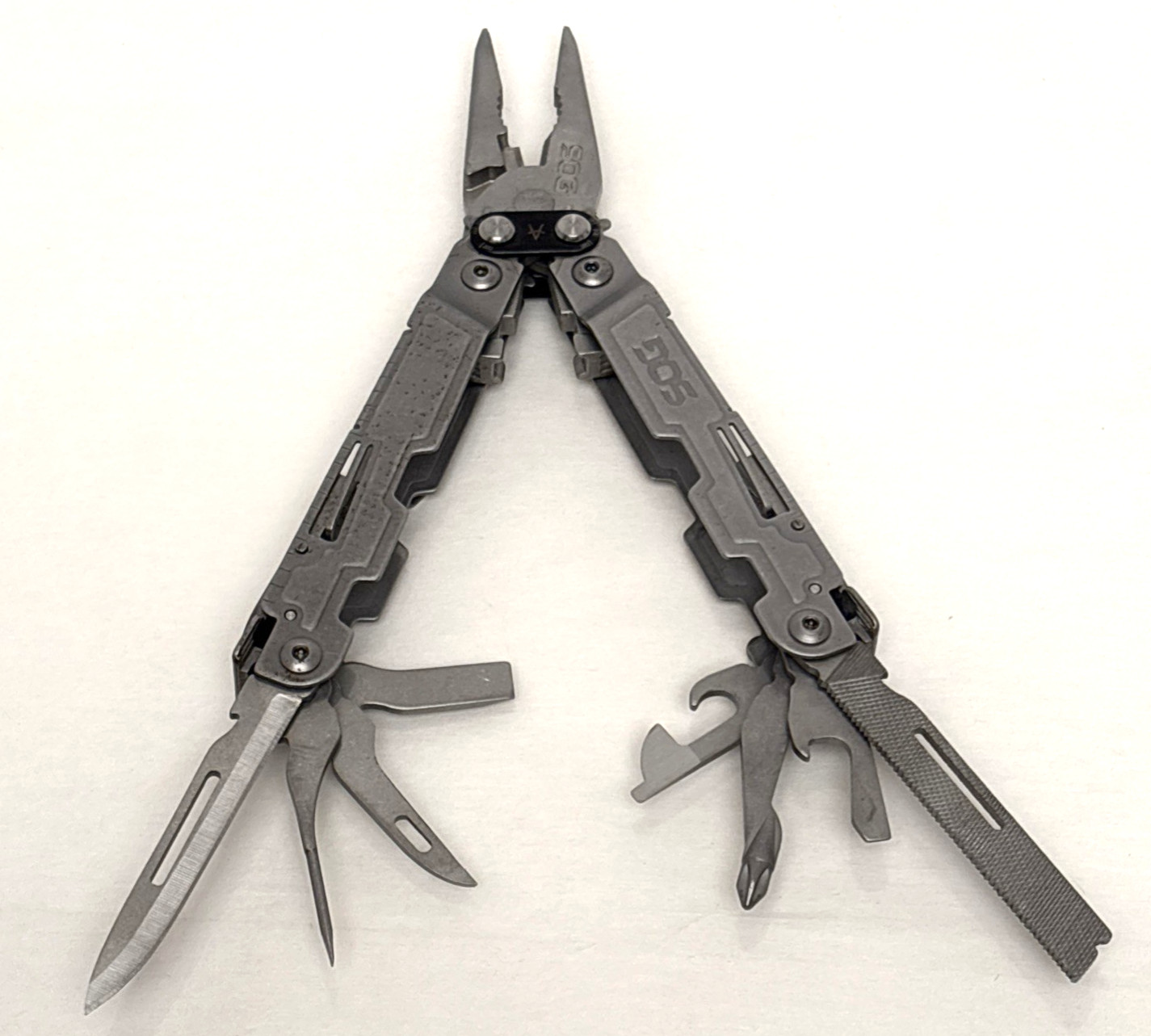 SOG PowerAccess Multi Tool w/ Hex Bit Kit & Sheath Stainless EDC Pliers Knife