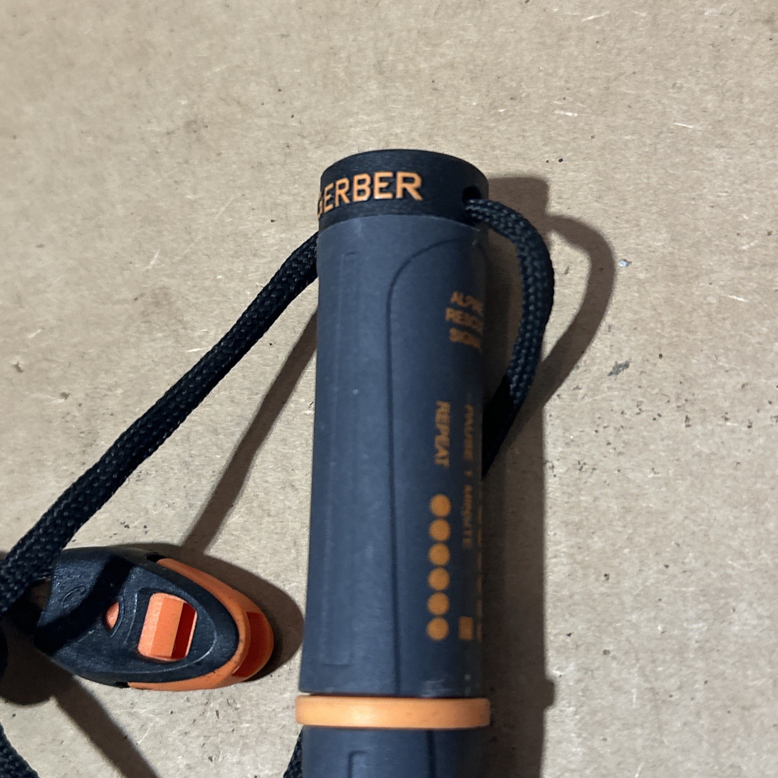 Gerber Bear Grylls Fire Starter 4661014A Survival Tool EDC Everyday Carry