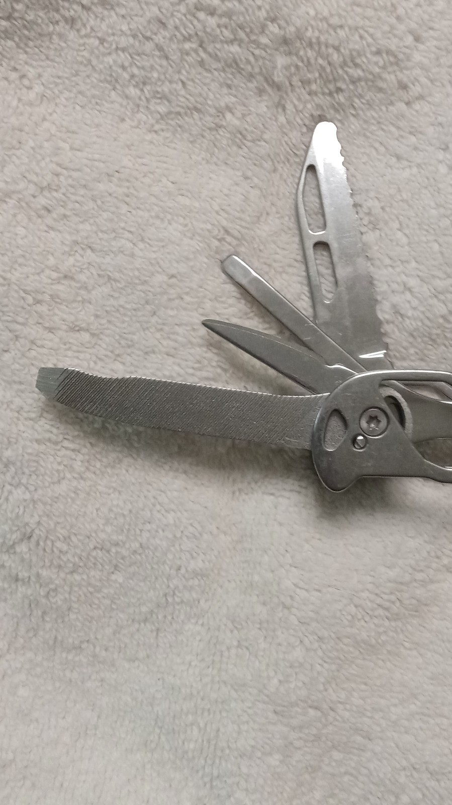 PRO-4 Tactical Multi-Tool Stainless Steel Silver Straight Edge Plier Sheath