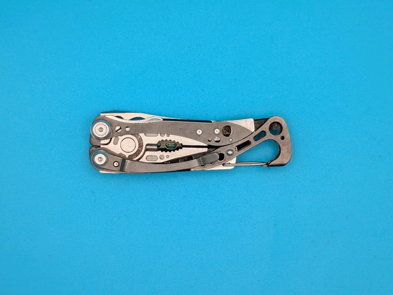 Leatherman Skeletool CX Multitool Plain Edge Knife!
