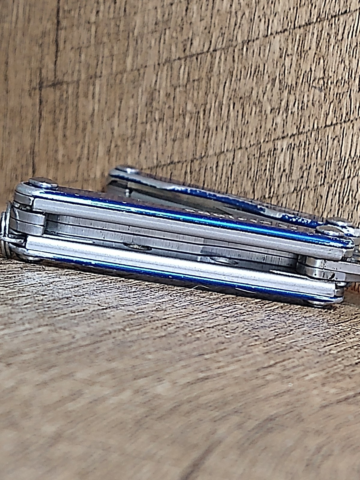 Leatherman SQUIRT S4 BLUE Multi-Tool (Retired Model) – All Tools Good!