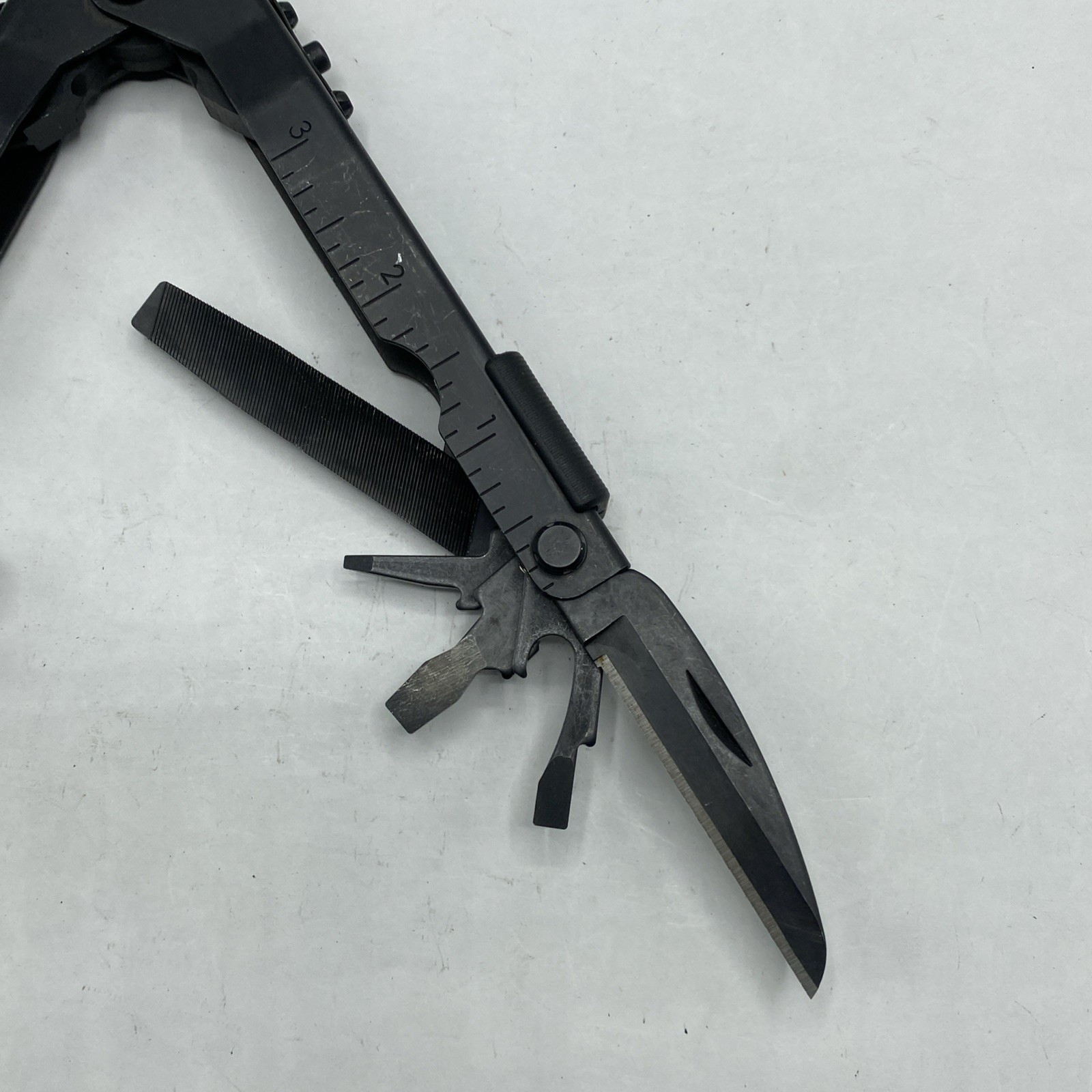 Gerber MP 600, Carbide Cutters, Needlenose with Sheath – Black