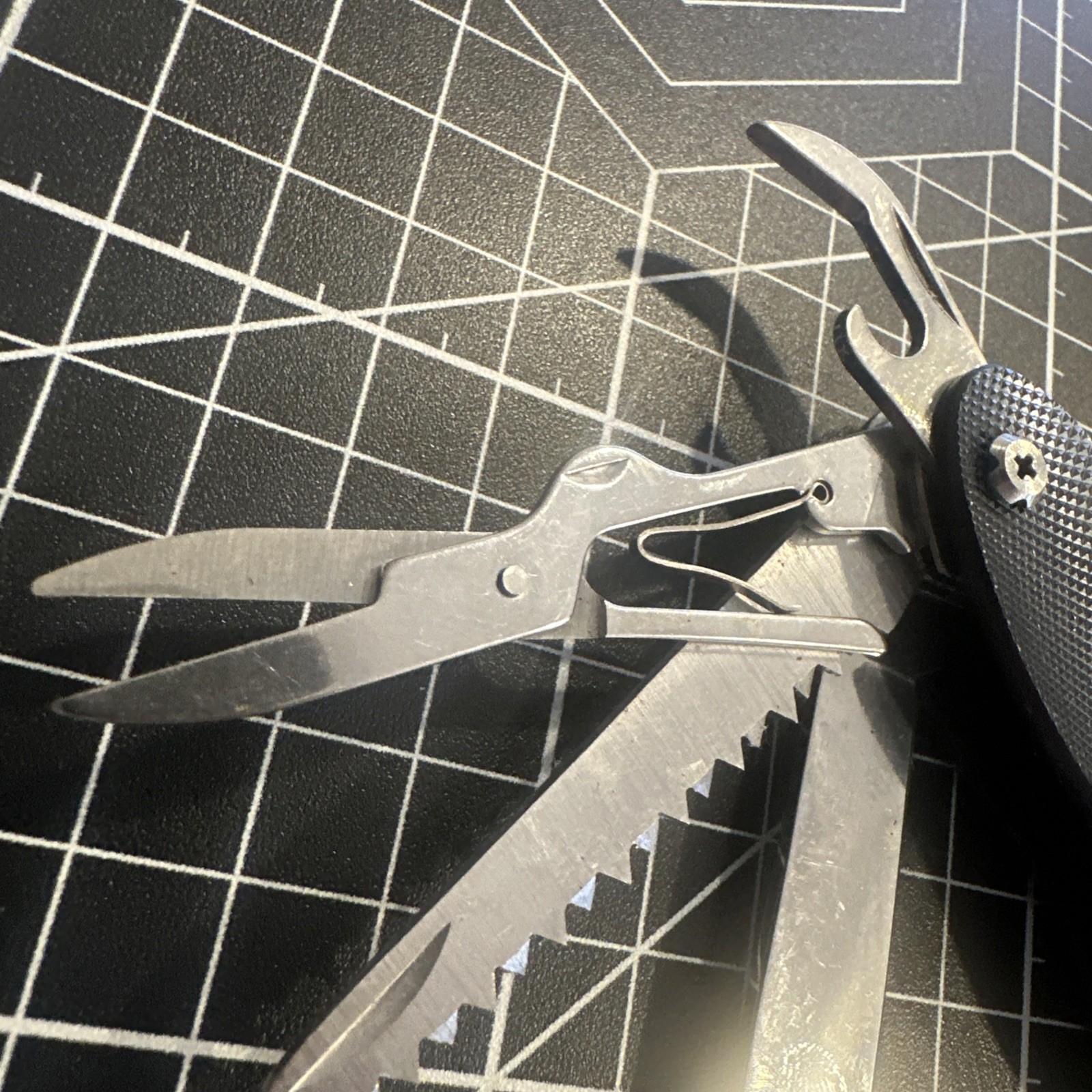 Columbia Multi Tool Gray & Silver 10 in 1 tool, Knife, Screwdriver, Corkscrew