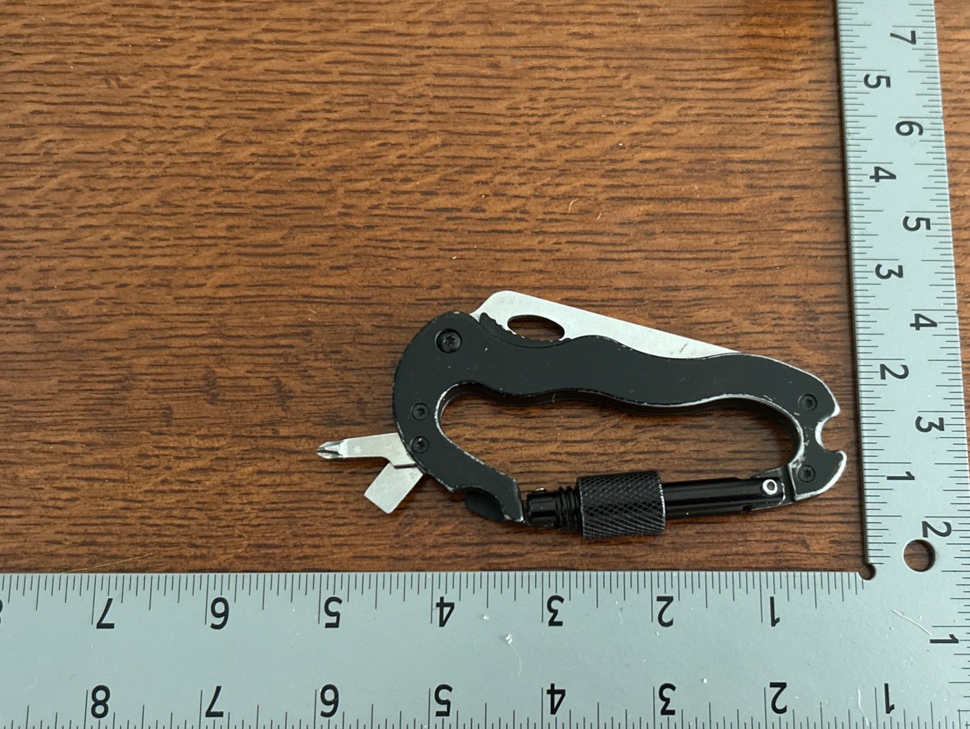 Carabiner Tool/knife