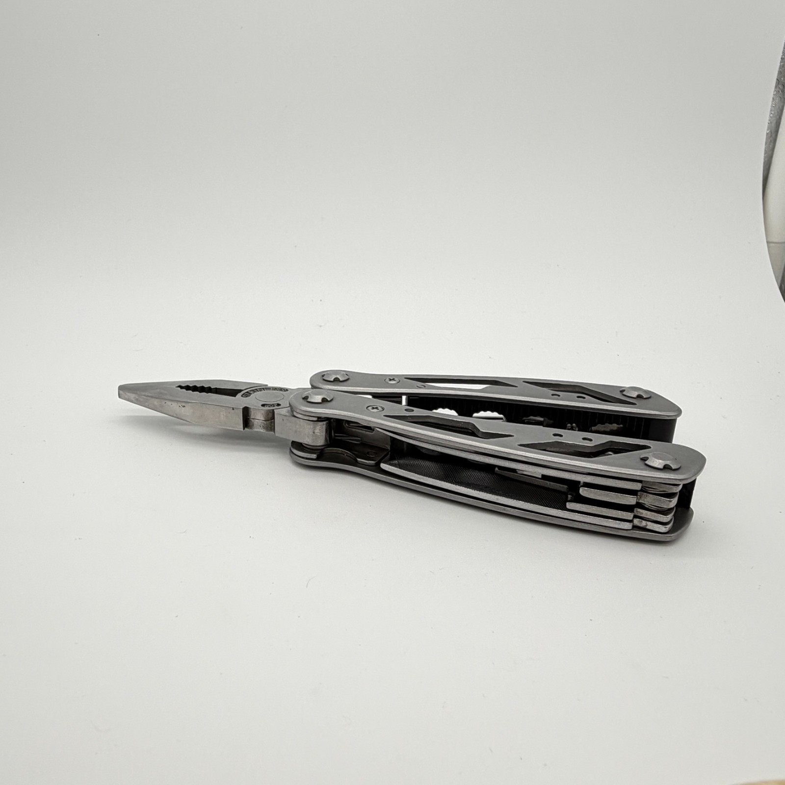Stanley 12-in-1 Multi-Tool Pliers Pocket Knife Saw File Screwdriver EDC Gear