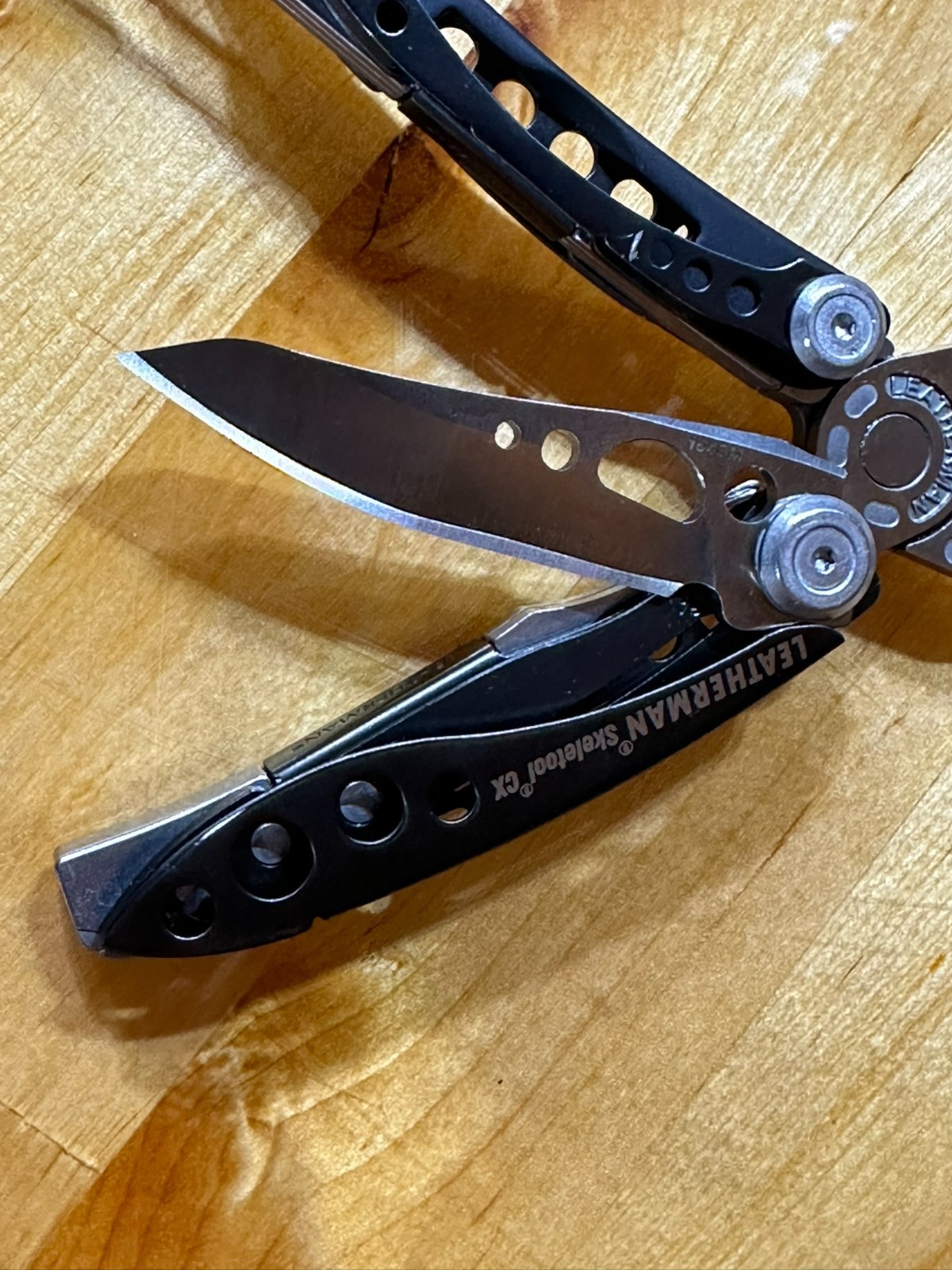 Leatherman Skeletool CX 7-in-1 Multi-Tool 154cm blade