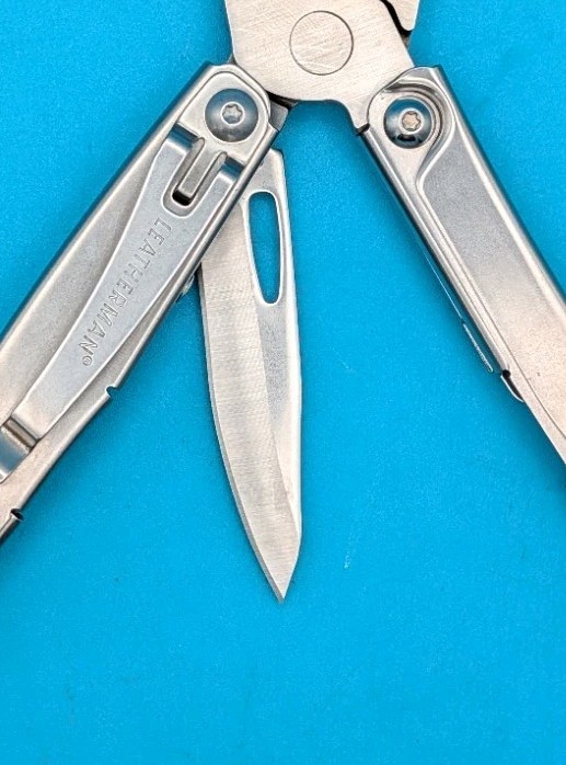 Leatherman Bolster 13 Tool Stainless Steel Multi-Tool!