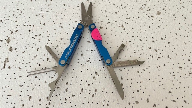 Leatherman Micra Scissors Knife Tweezers File Blue Multi Tool- – – – –