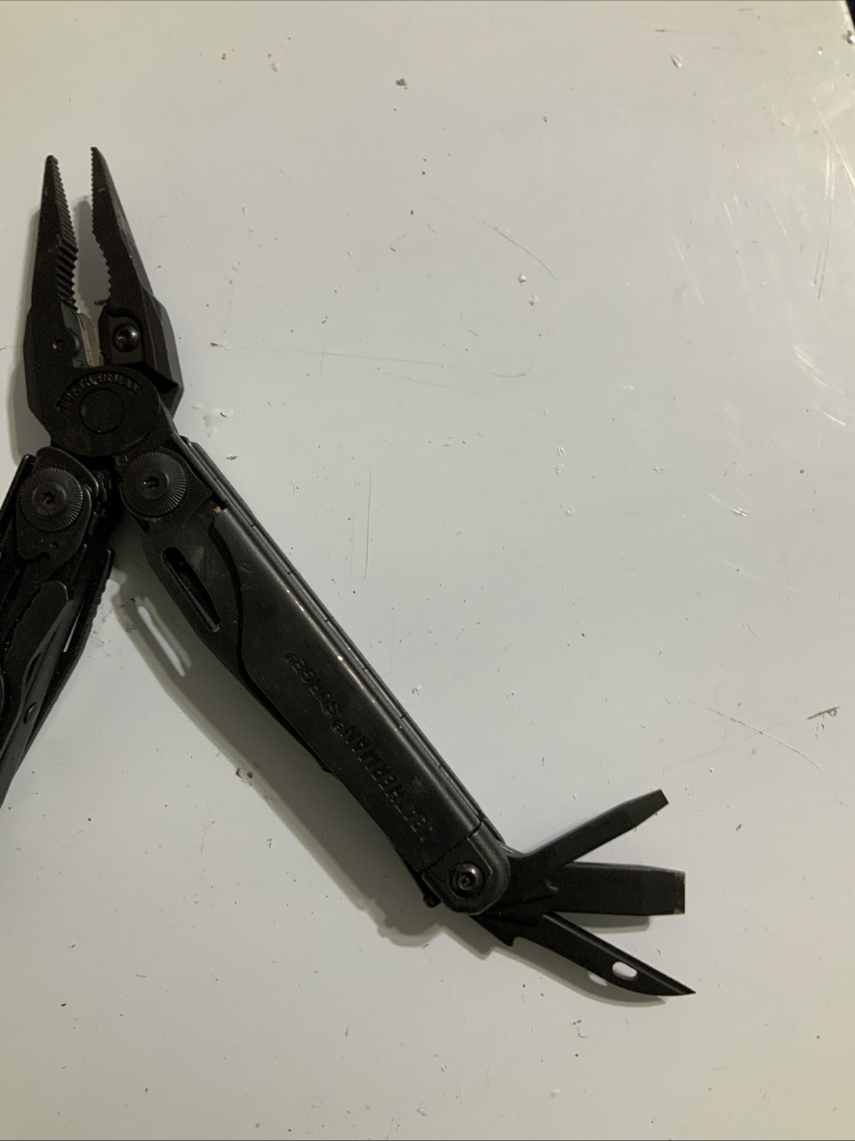 LEATHERMAN SURGE 19-In-1 Black Oxide Heavy Duty Multitool – V17