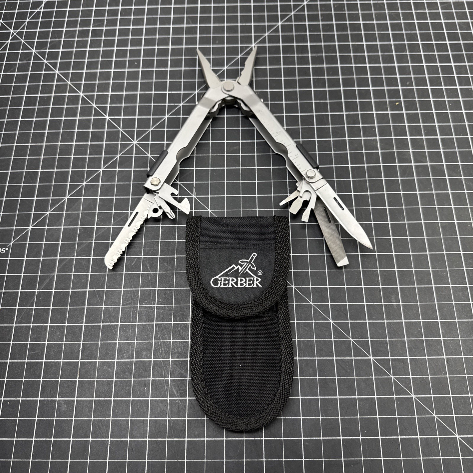 Gerber USA MP 600 Multi-Plier Nice Condition MultiTool Multiplier W/ Sheath B