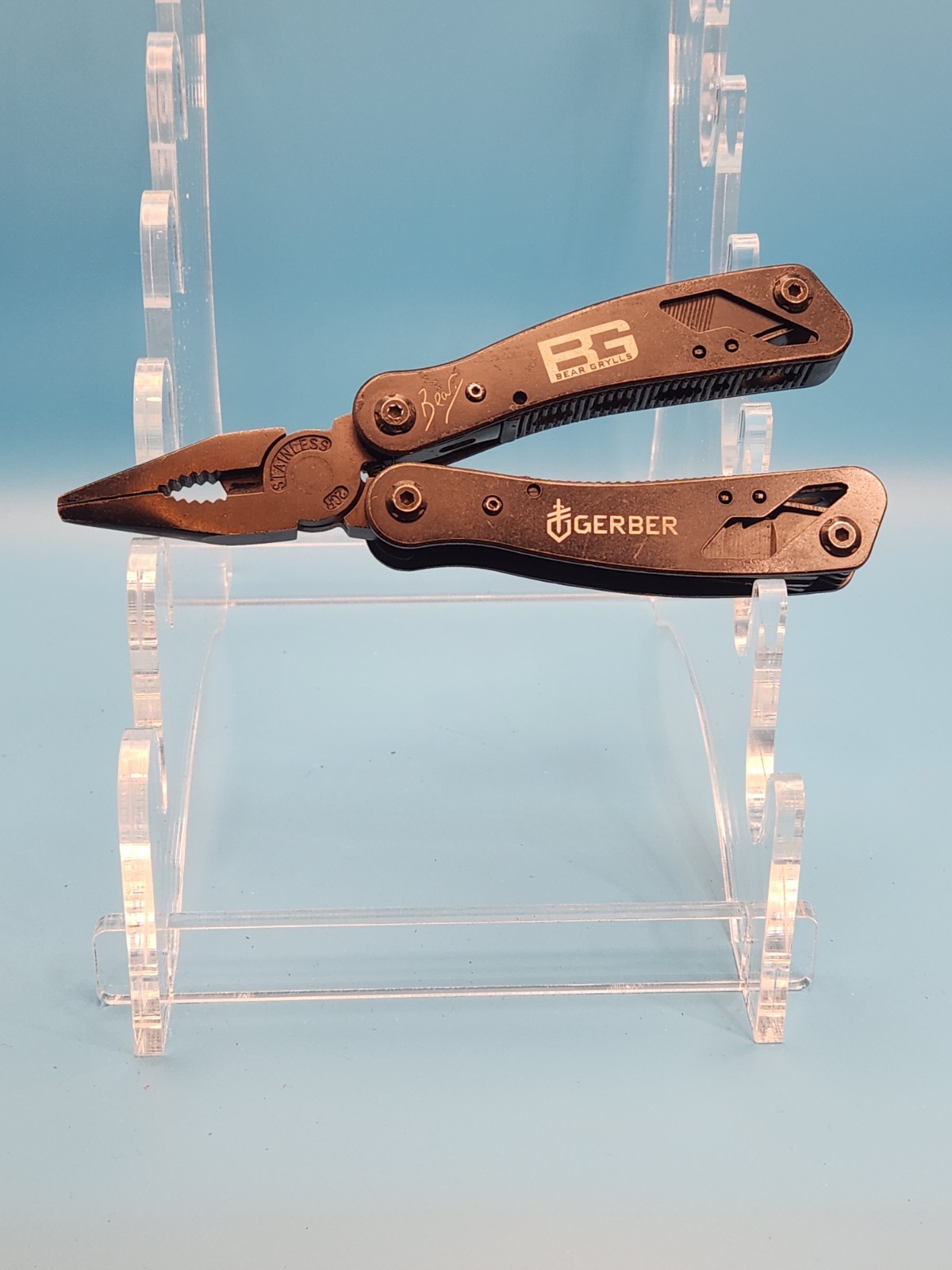 Gerber Bear Grylls Ultimate Multi-Tool Plier Knife Black Stainless 12 Tools EDC