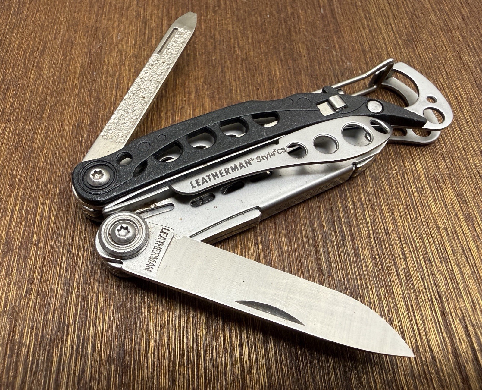 LEATHERMAN STYLE CS Multi-Tool.