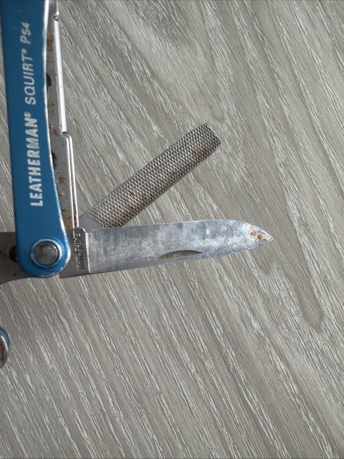 Leatherman Squirt PS4 MultiTool Knife File Lot-2 Scissors Broken Rusty Parts