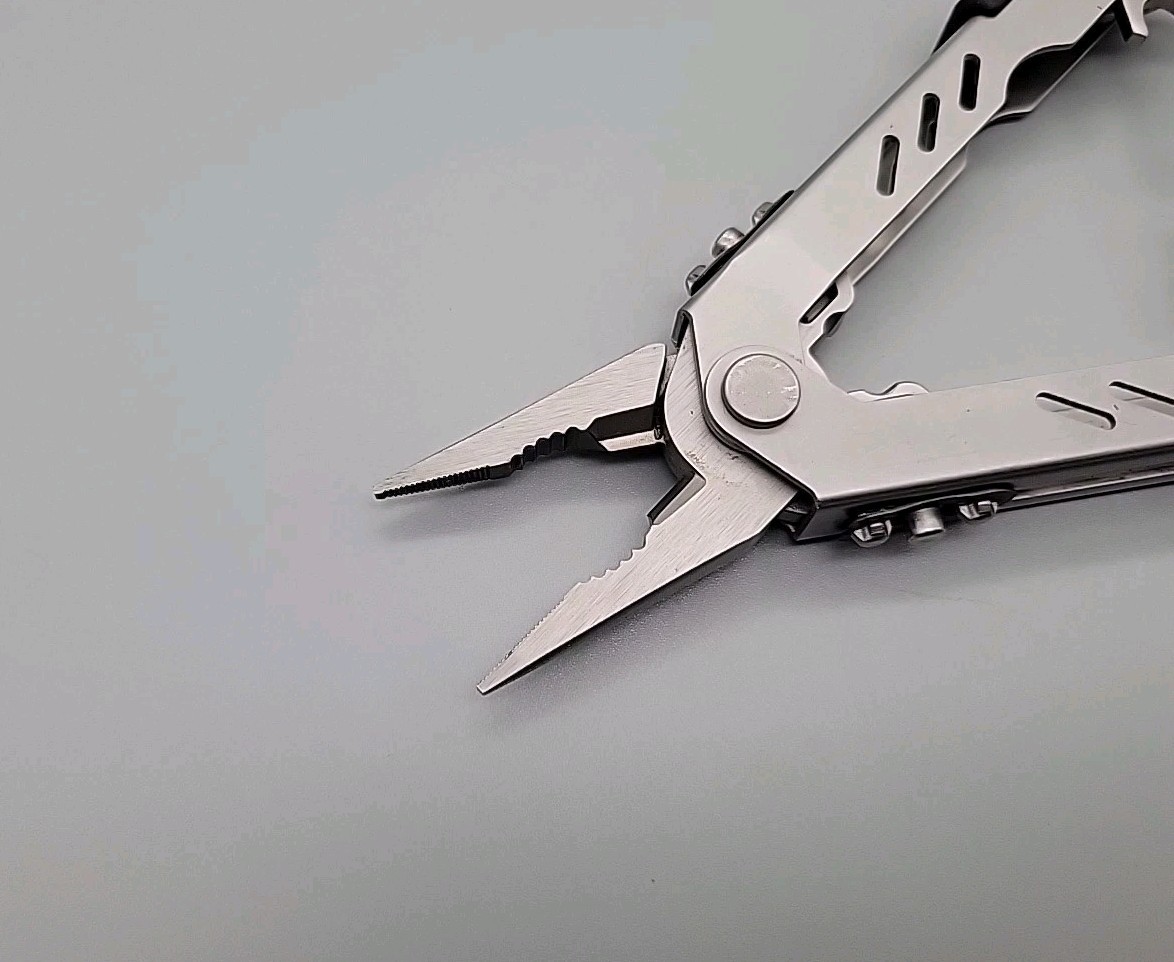 Gerber USA MP400 Compact Sport Multi-Plier Multi-Tool w/ Fiskars Scissors