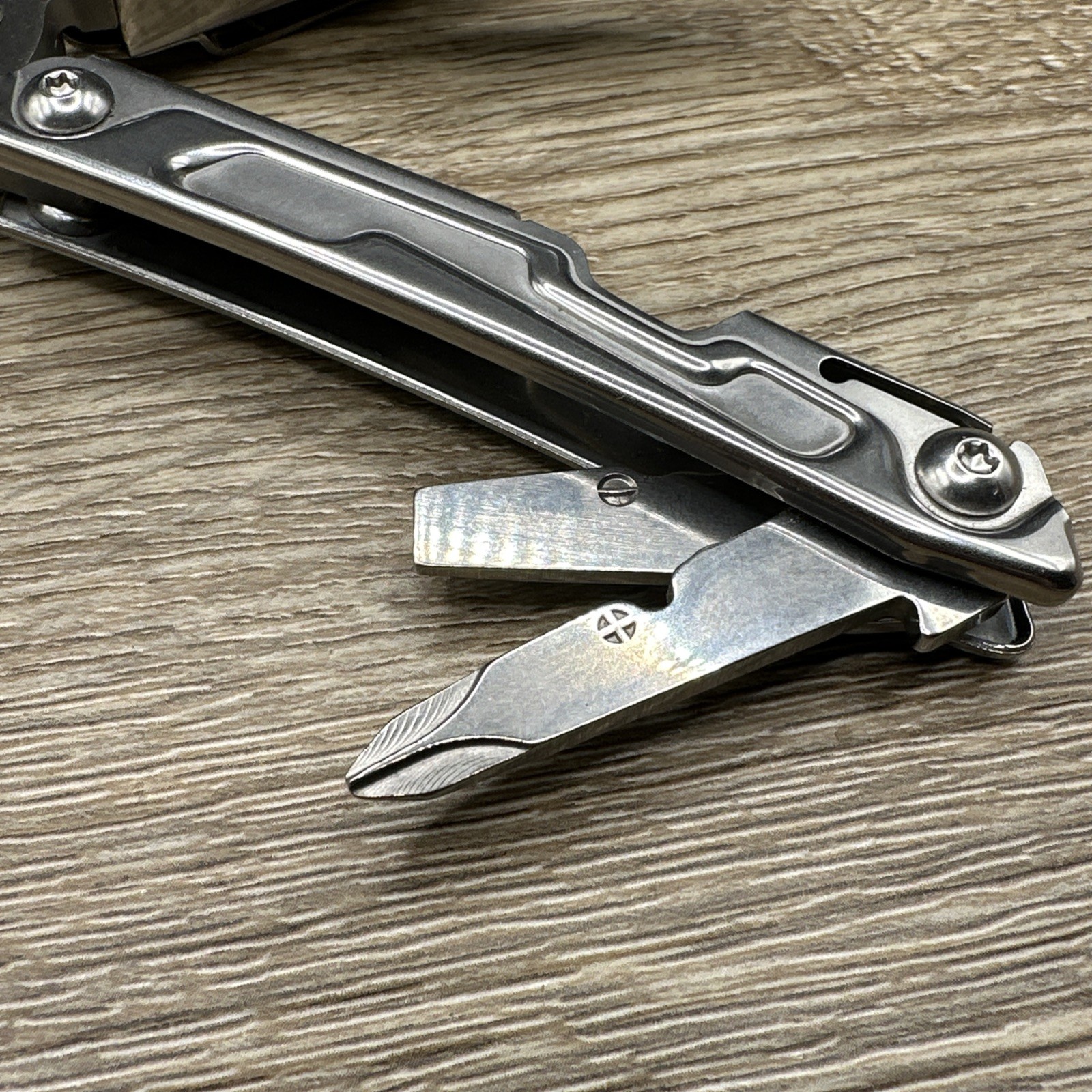 Leatherman Bolster 13 Tool Stainless Steel Folding EDC Multi-Tool VGUC Clean!