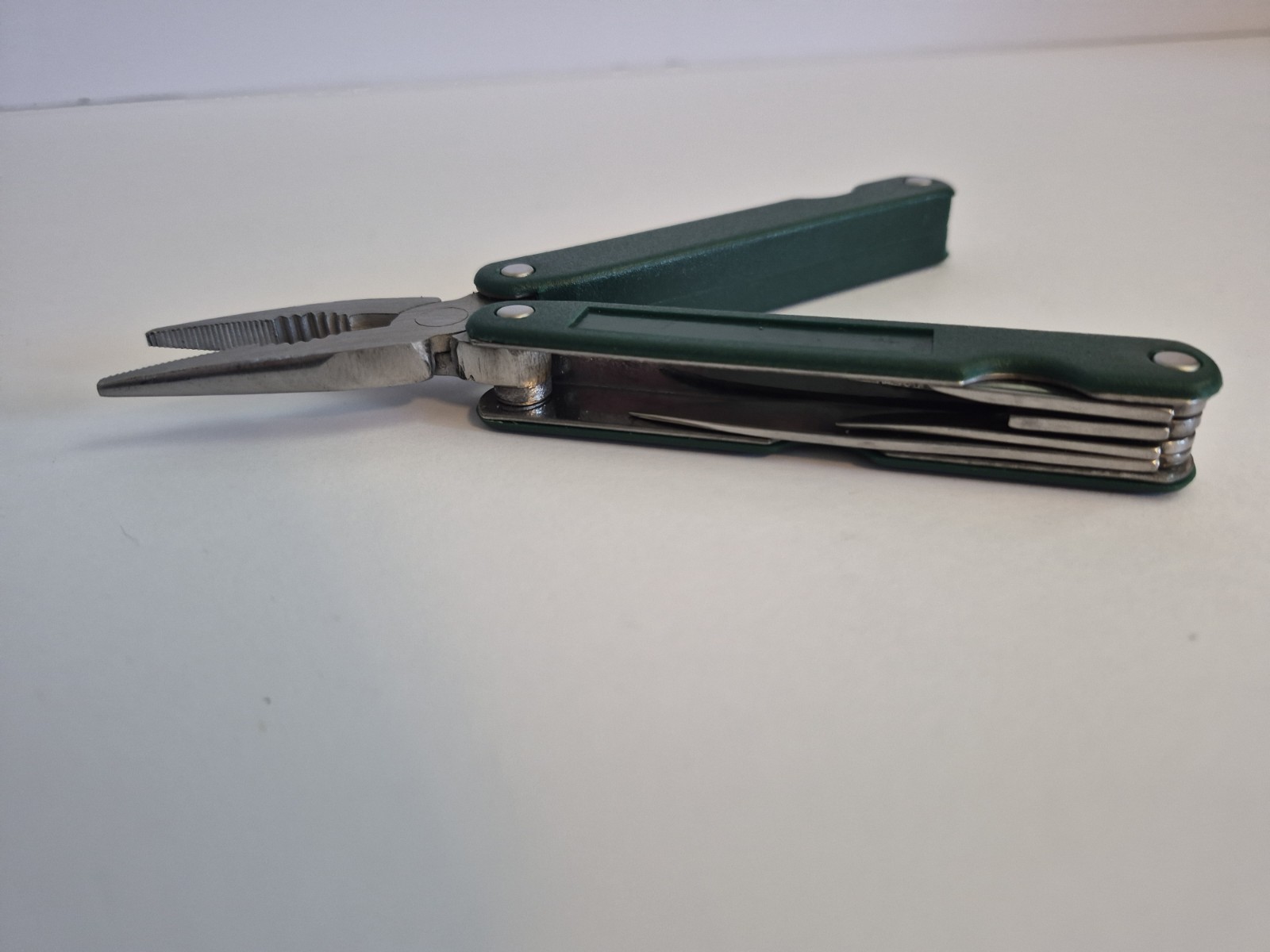 Stainless Steel Green Multi-Tool Utility Camping Hiking