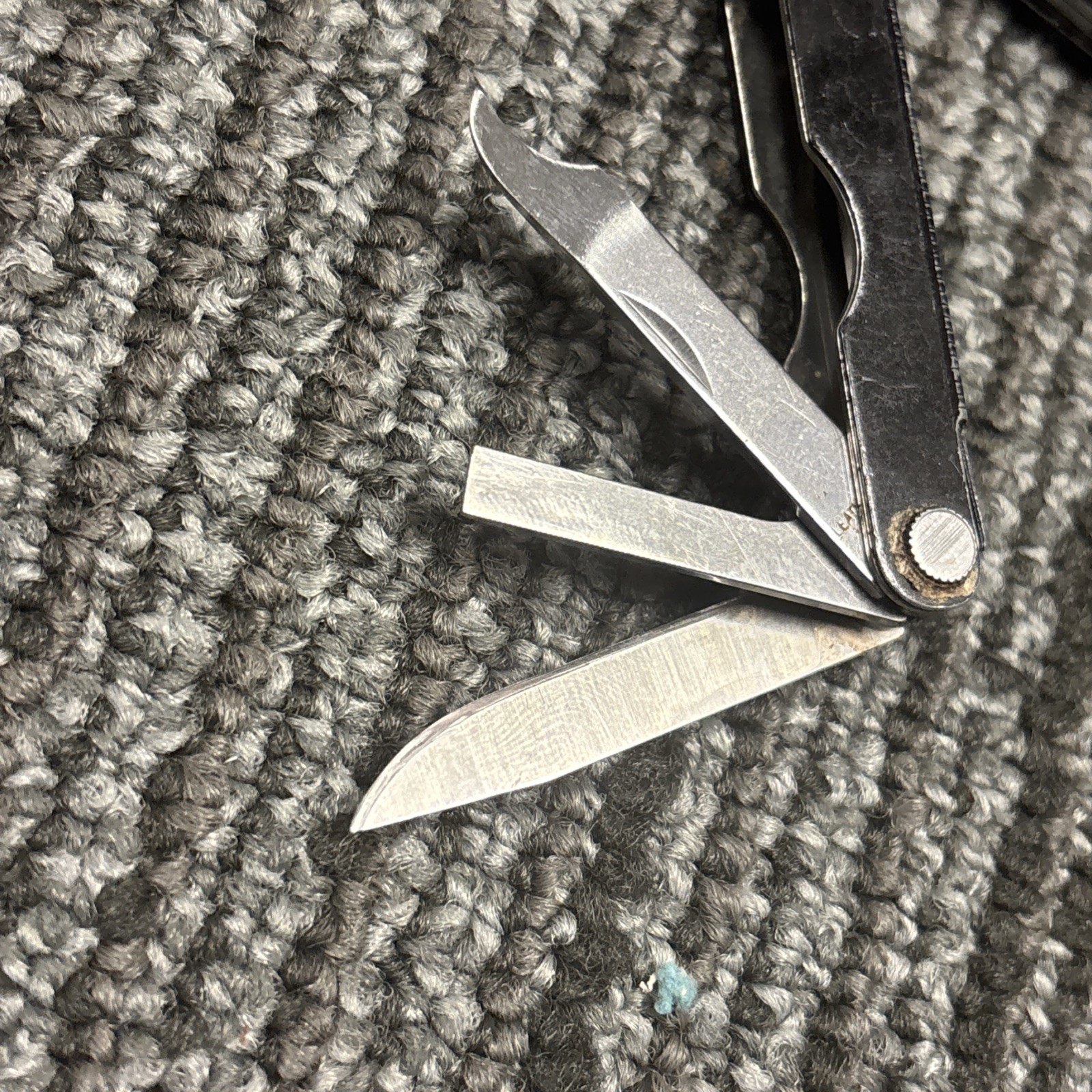 Leatherman Micra Multi-Tool, Knife, Scissors, Black