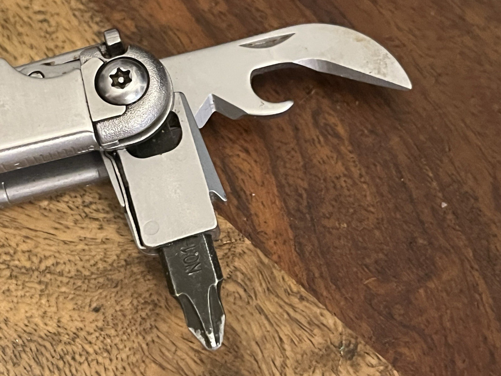 Leatherman Wave Multi-Tool Knife Great Condition!! w/New Molle Sheath ~TASKCo