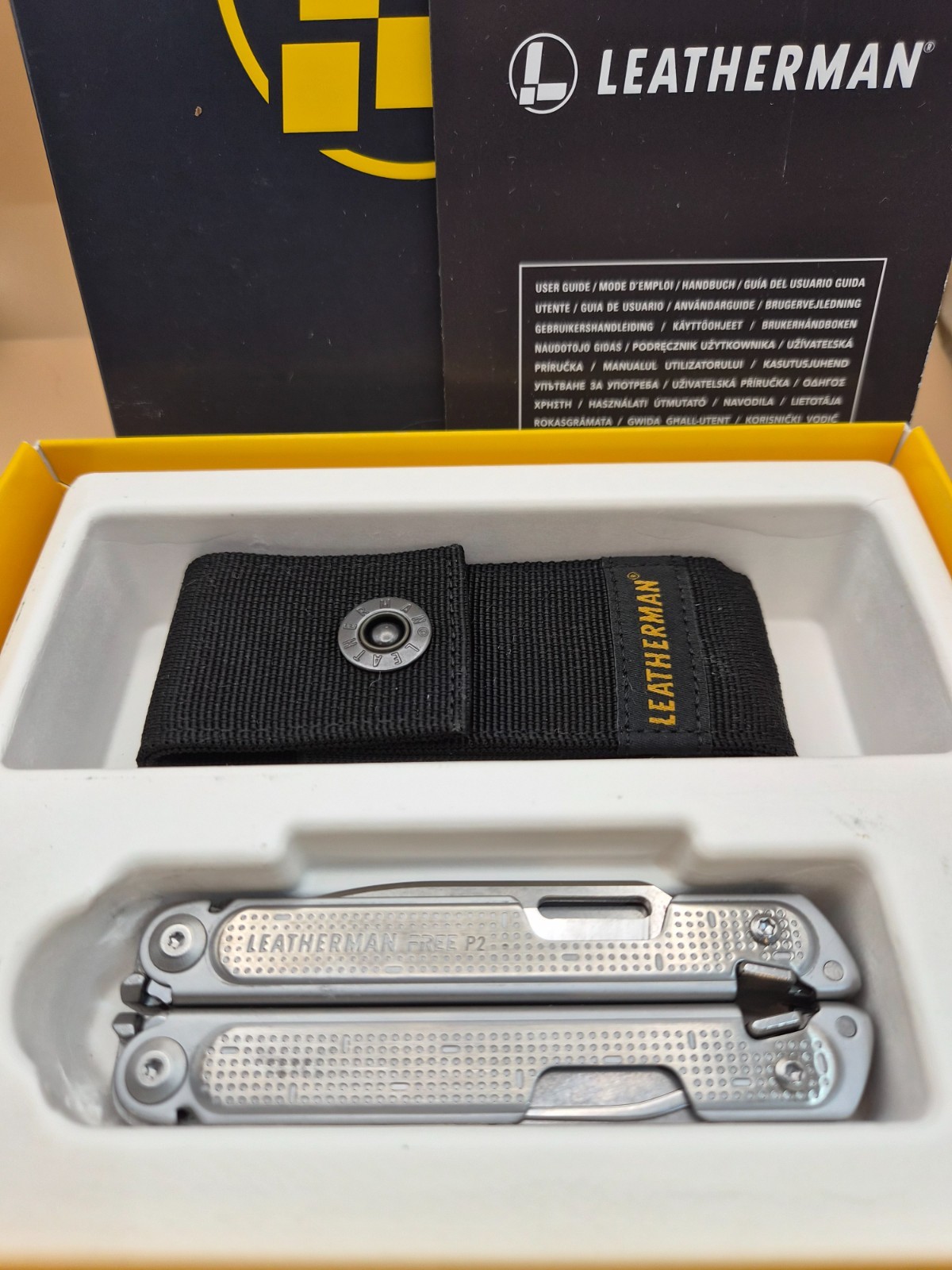 NEW Leatherman FREE P2 Multitool with Magnetic Locking