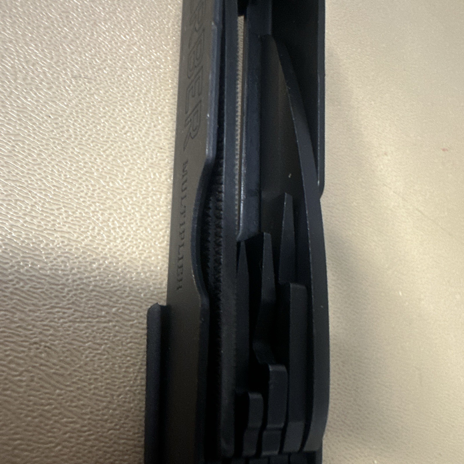 Gerber Multi-Plier 600 Bluntnose Black Multi-Tool, Serrated, Sheath