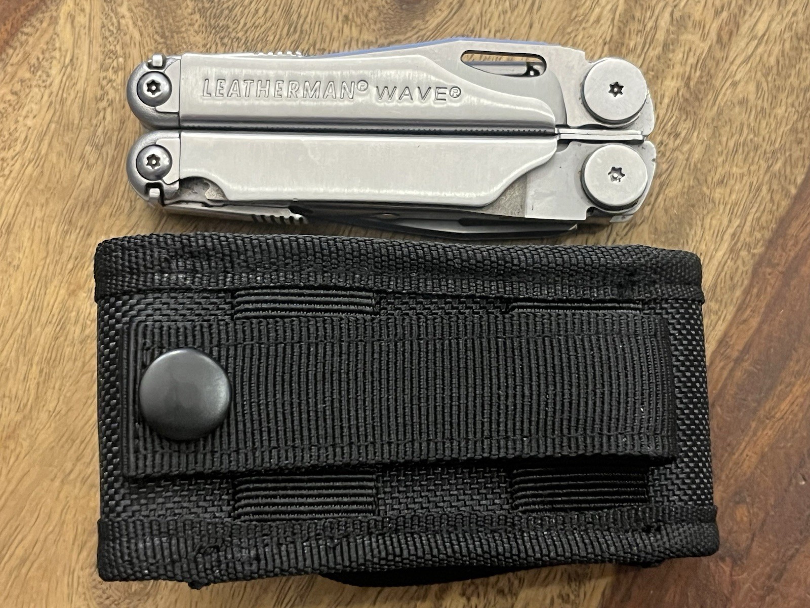 Leatherman Wave Multi-Tool Knife Great Condition!! w/New Molle Sheath ~TASKCo