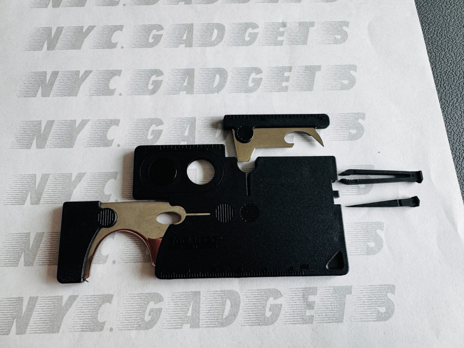 TOOL LOGIC CC1SB Credit Card Size Tool Companion w/ Case (AS-IS)