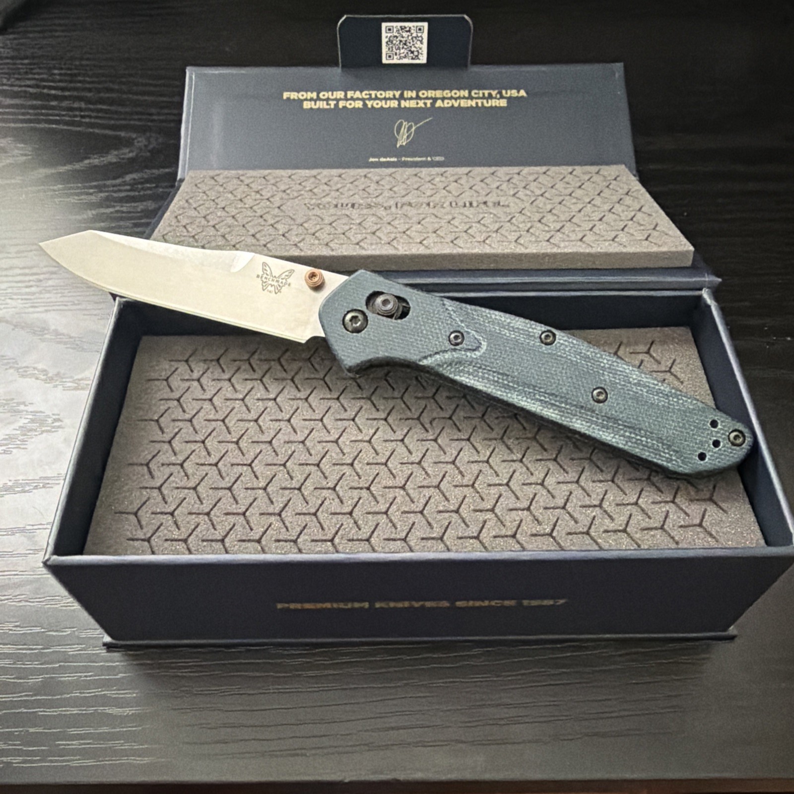 Benchmade 940-04 Demin Scales Osborne Reverse Tanto Blade Knife