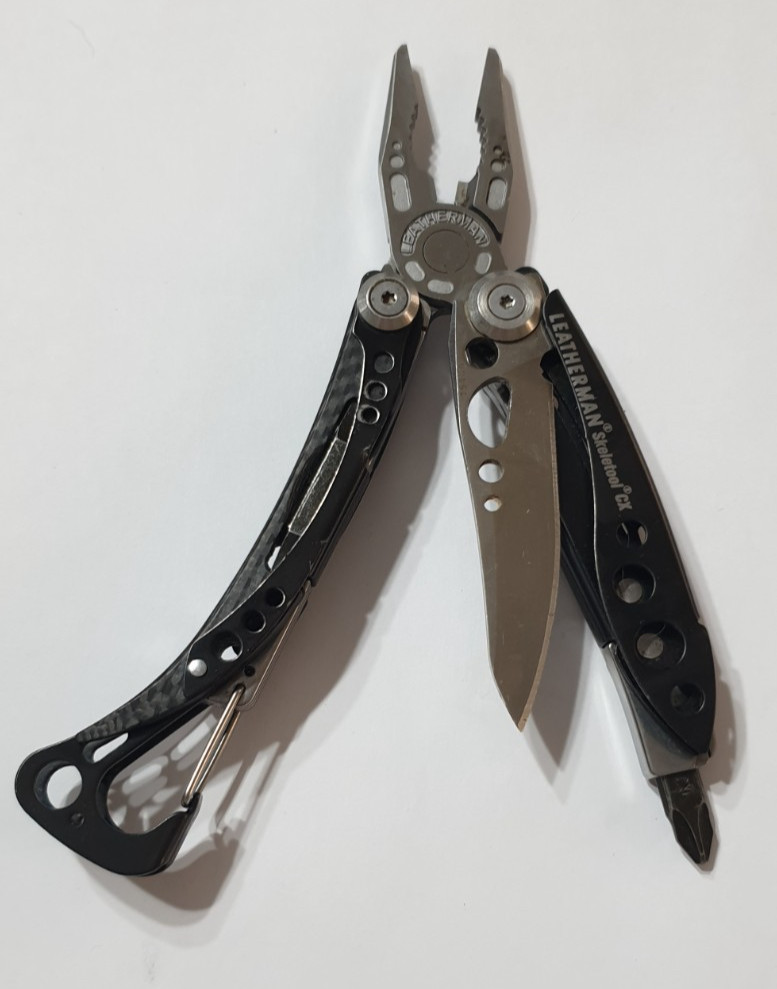 🔥 Leatherman Skeletool CX Carbon Fiber Rare Retired Used Multi Tool Collectable