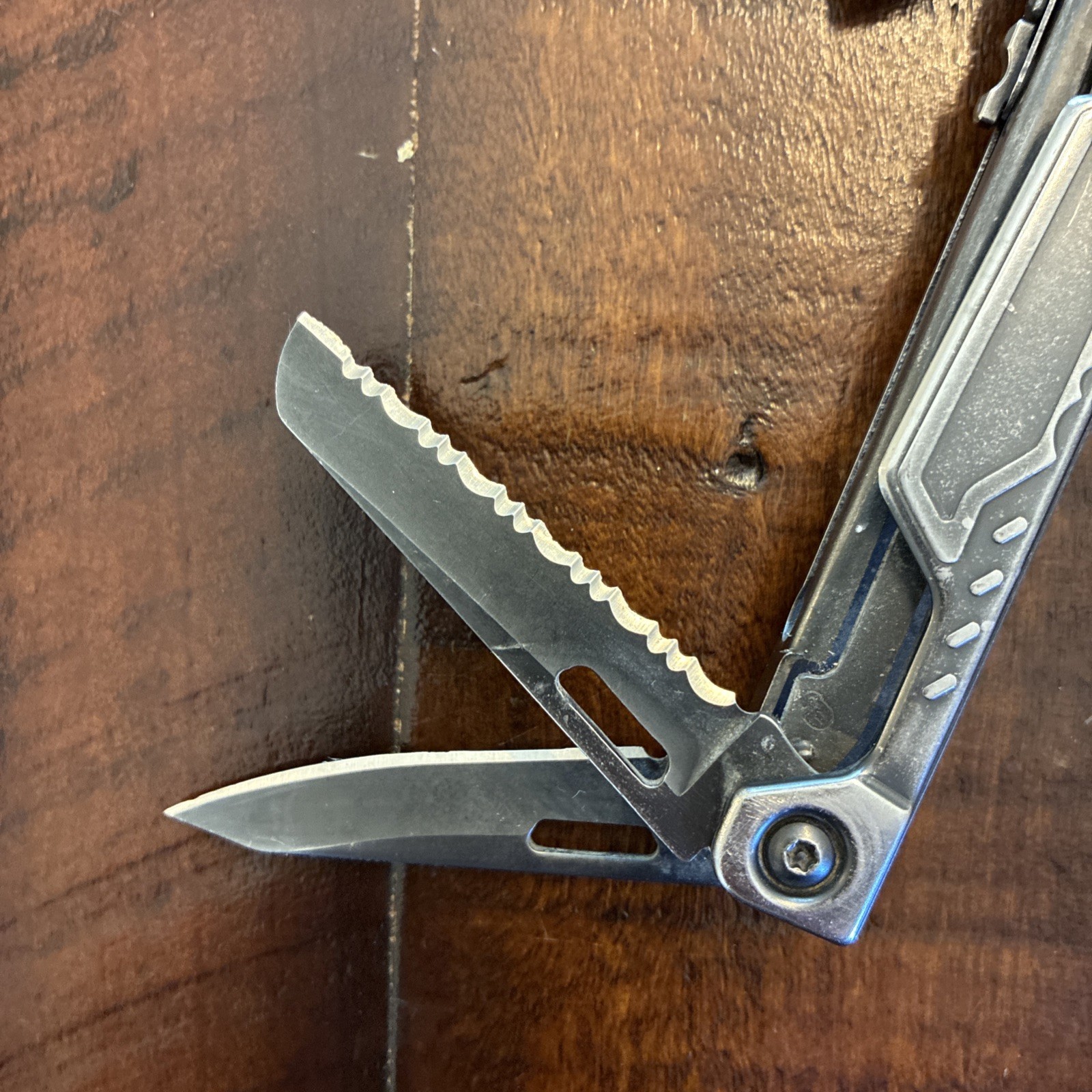 Leatherman OHT Multi-Tool Knife Discontinued 11/17 – Silver / Black – Very Good