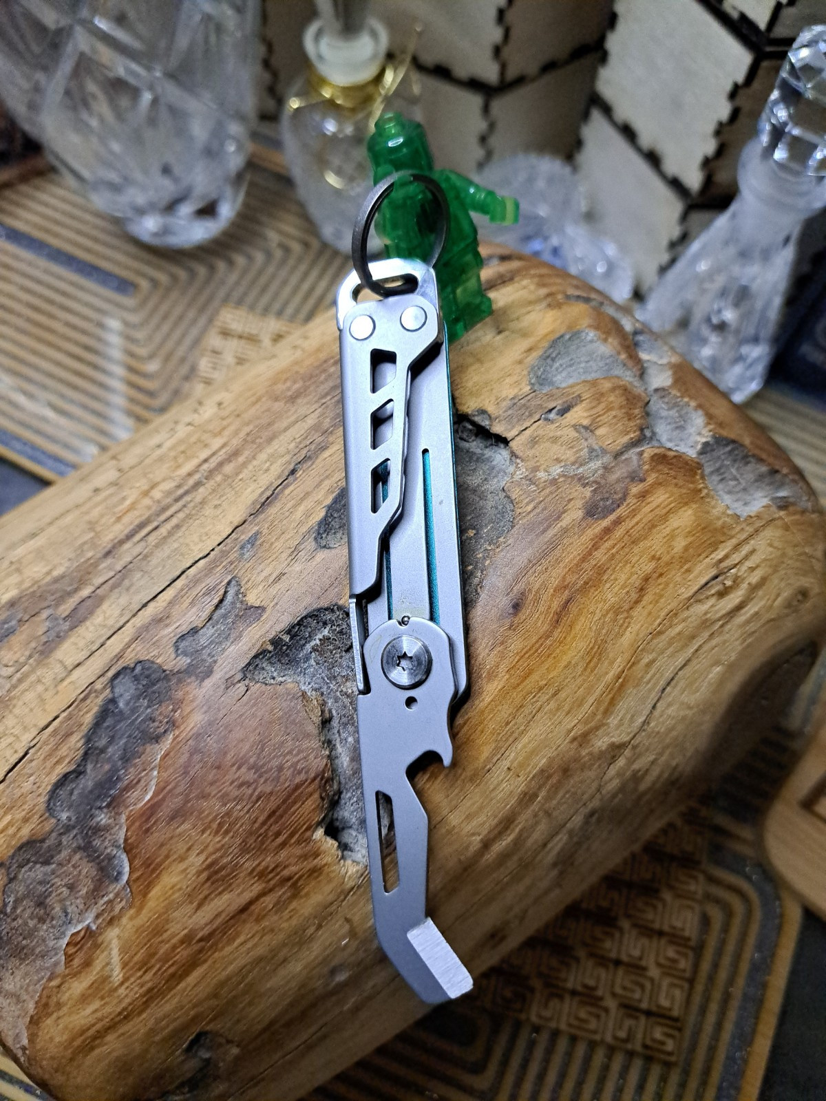 EDC BOX OPENER MULTI-TOOL