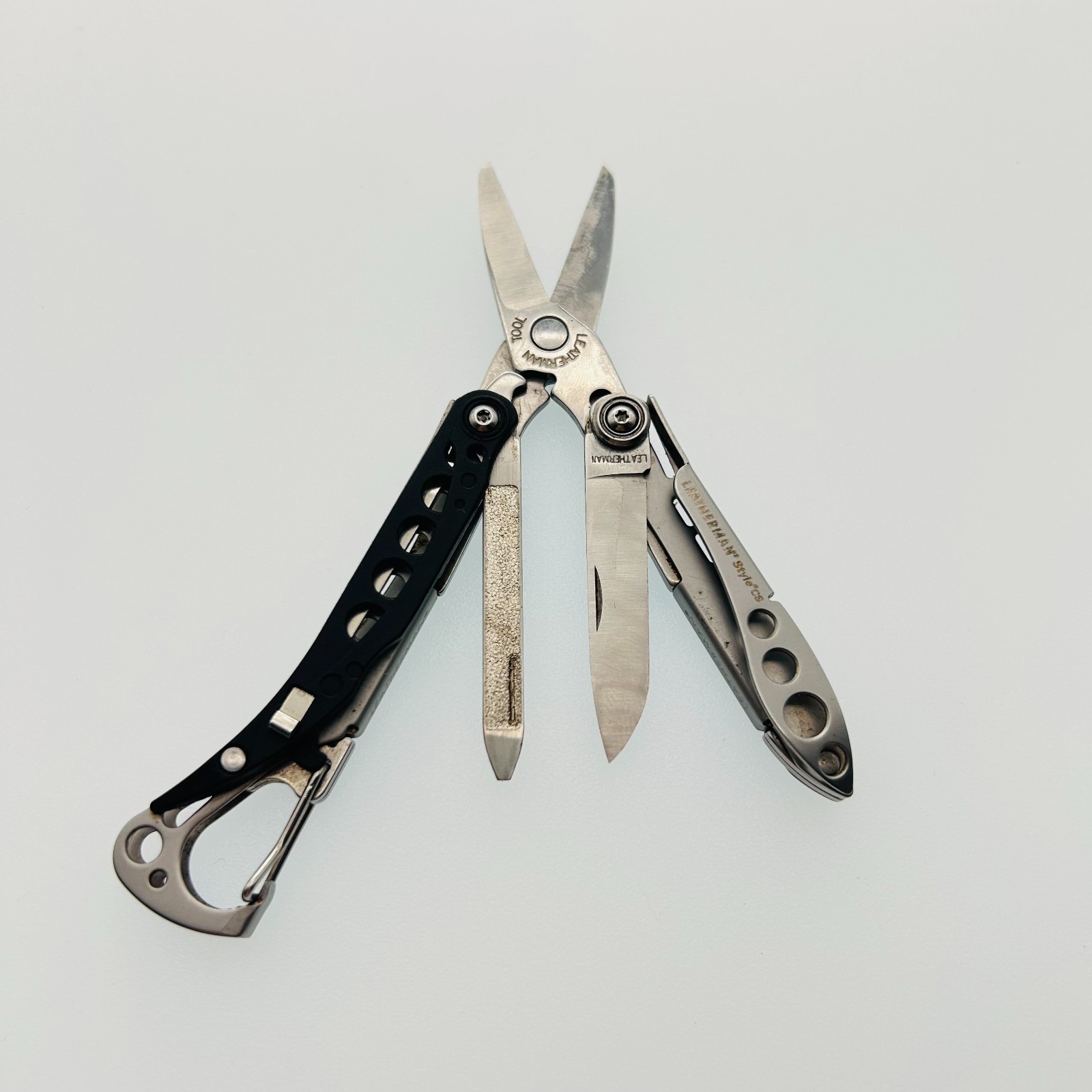 Leatherman Style CS Multi-Tool – 5-in-1 Keychain EDC,Scissors & Blade(CODE41)