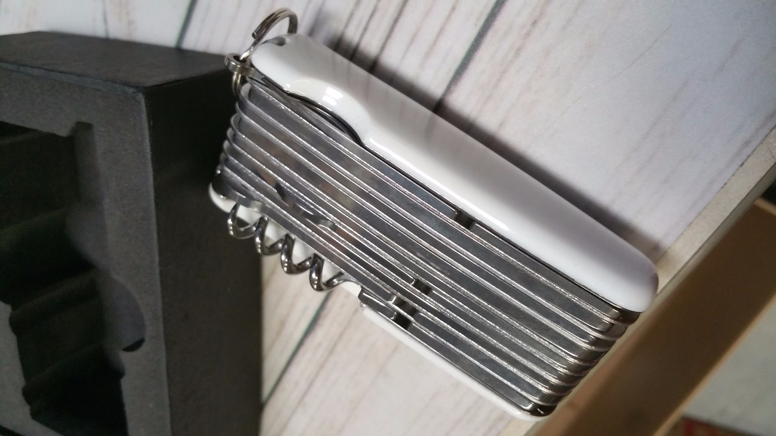 New deluxe white keychain Multi tool- FAST USA SHIPPING