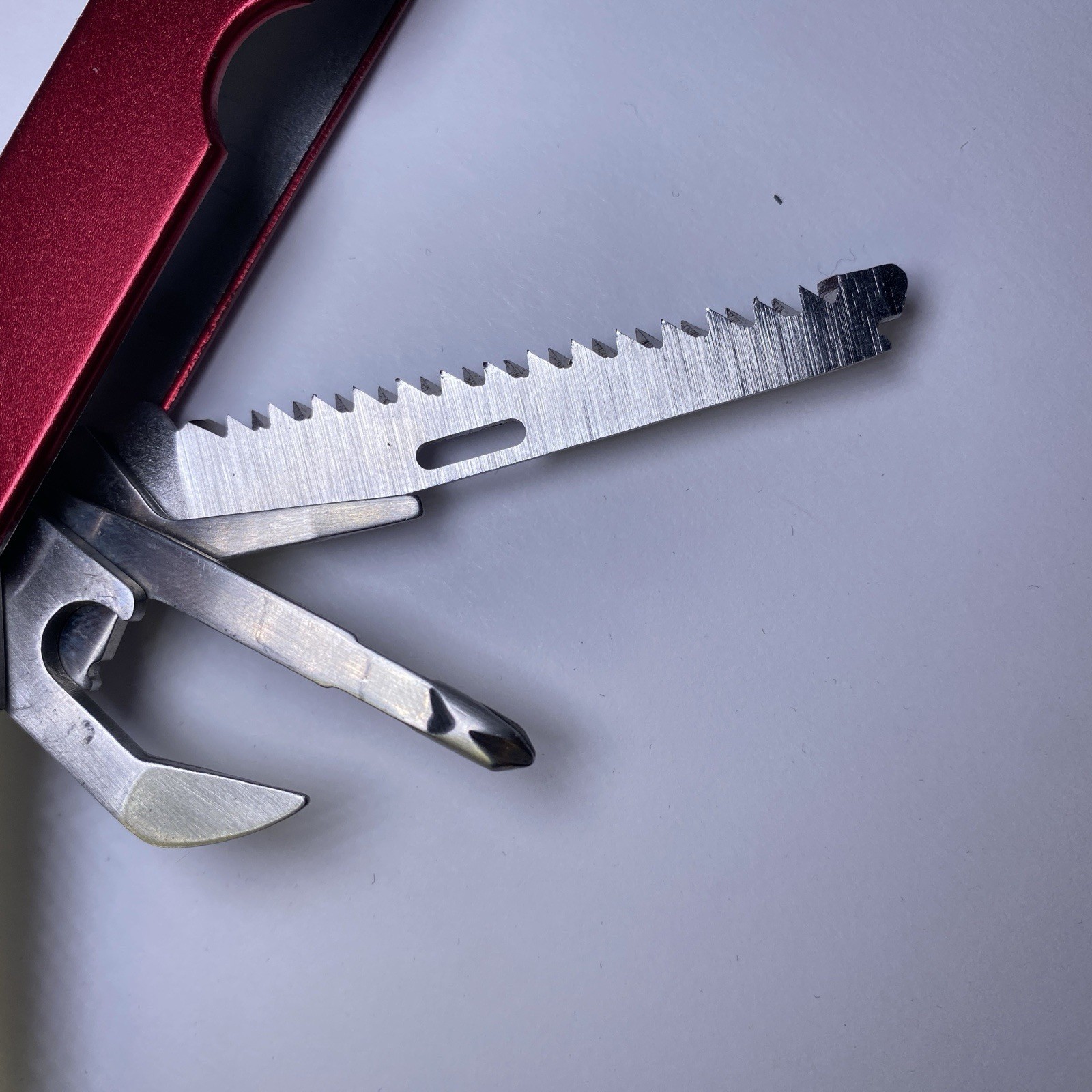Durabuilt Multi Tool with Pliers red 11 tools 4.5″ 11 blades