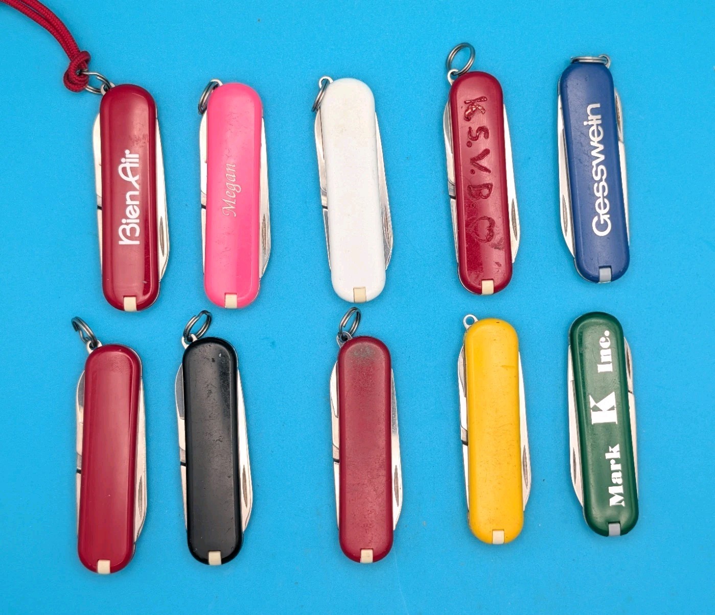 Lot of 10 Victorinox Classic Swiss Army Knife Multi Tools!
