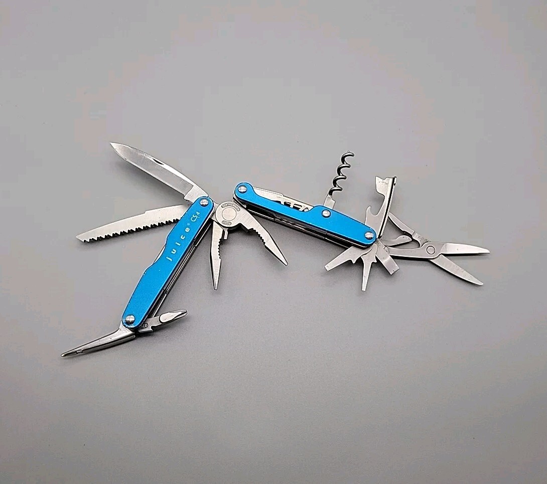 Leatherman Juice CS4 Multi Tool – Dated 0304 – Blue – Pliers * Retired *