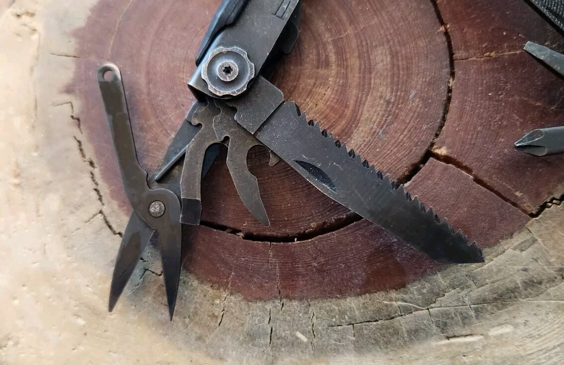 Gerber Diesel Multi-Plier Black Oxide Multi-Tool 11 Tool – Great (READ) B14