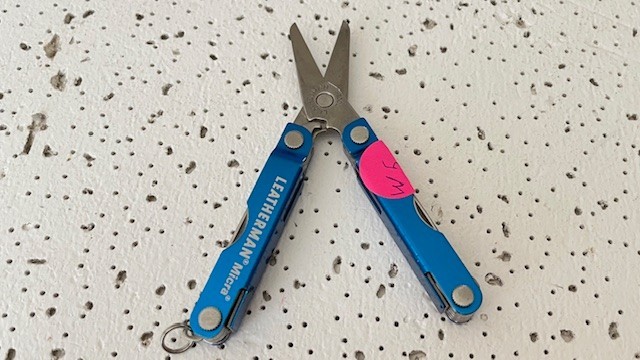 Leatherman Micra Scissors Knife Tweezers File Blue Multi Tool- – – – –