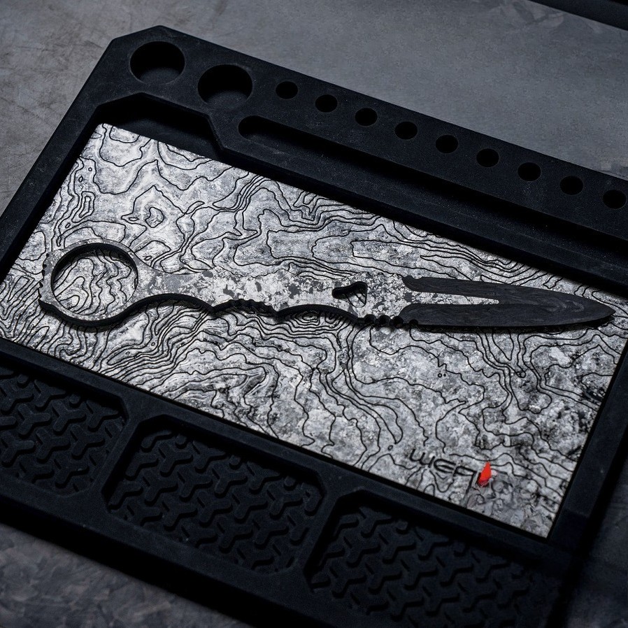 Expensive handmade props Silver foil carbon fiber EDC Tool