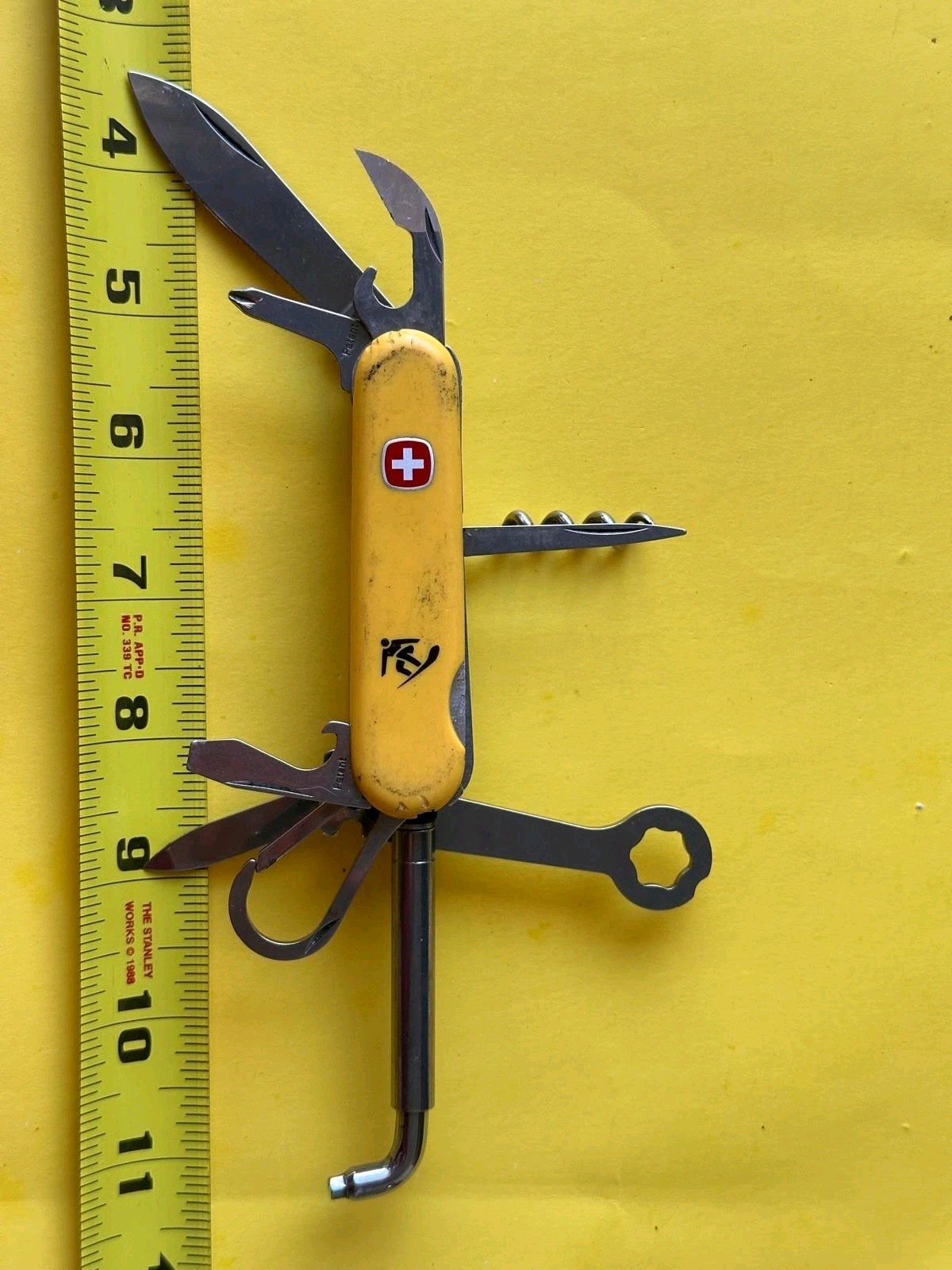 Wenger Swiss Rider Shredder 85mm Swiss Army Knife Snowboarding Tool Yellow Nice